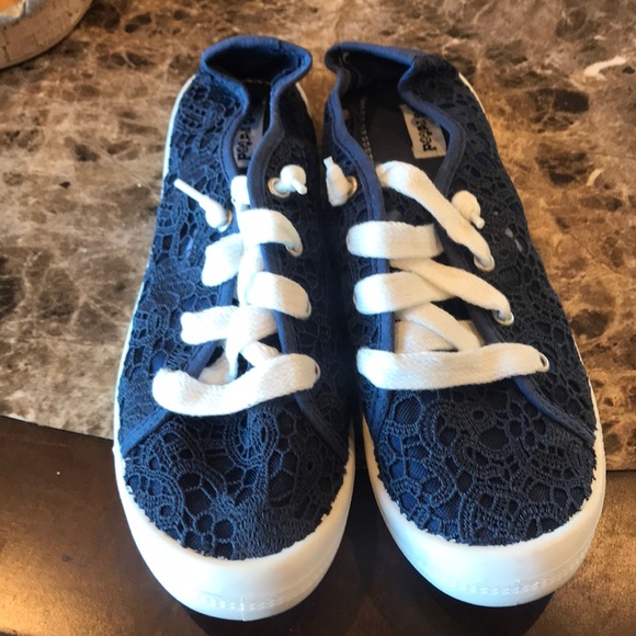 Not Rated Shoes - Not rated lace sneakers
